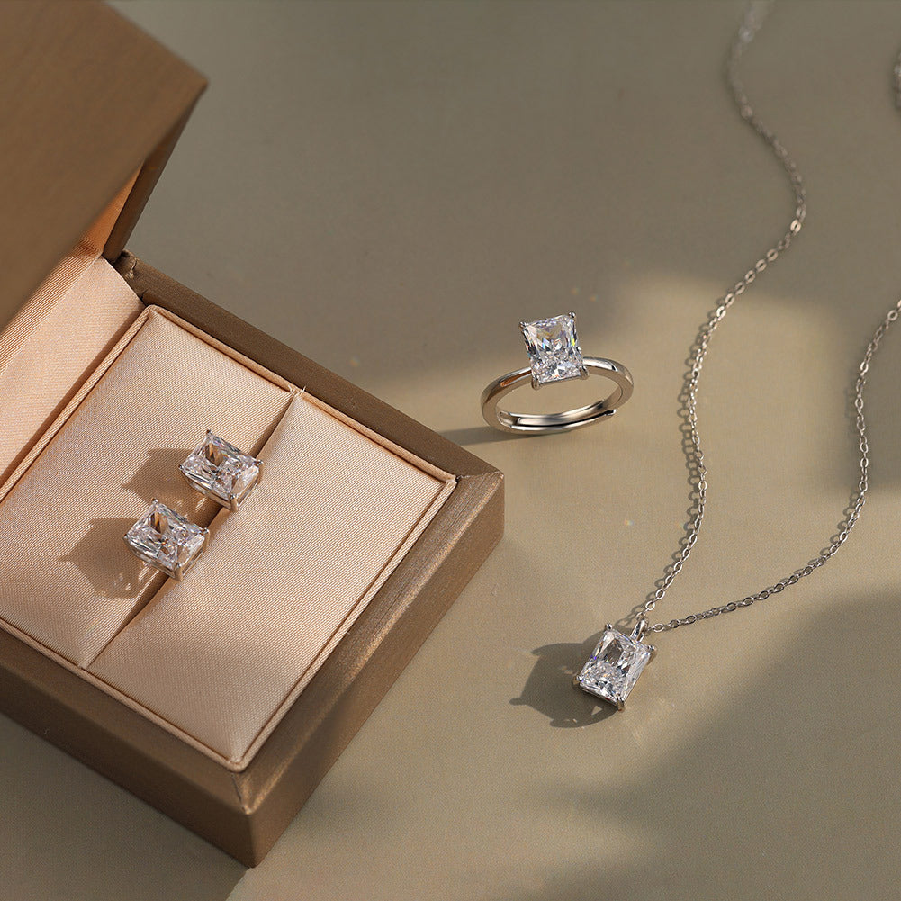 Luxury Solitaire Ideal Cut Moissanite Necklace