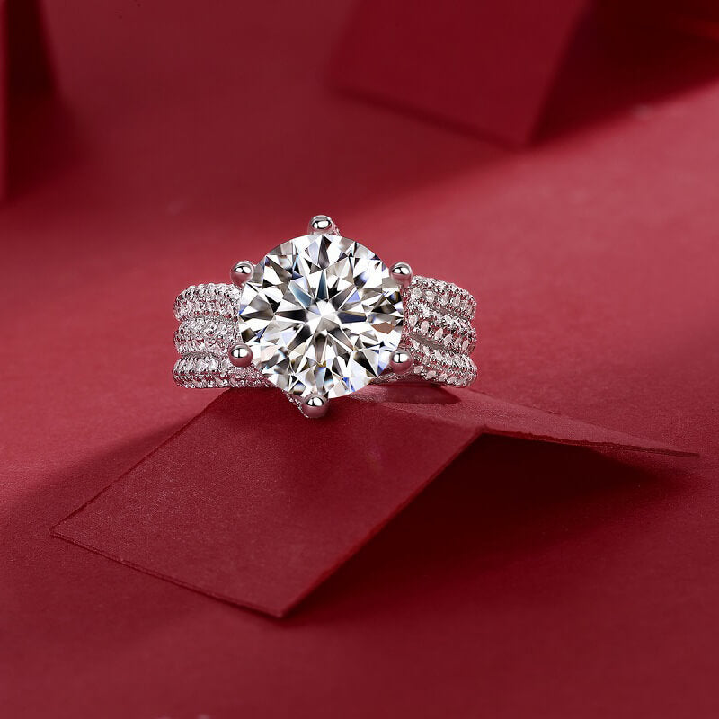 🔥Hot Sale💎S925 Luxury Moissanite Ring🎉