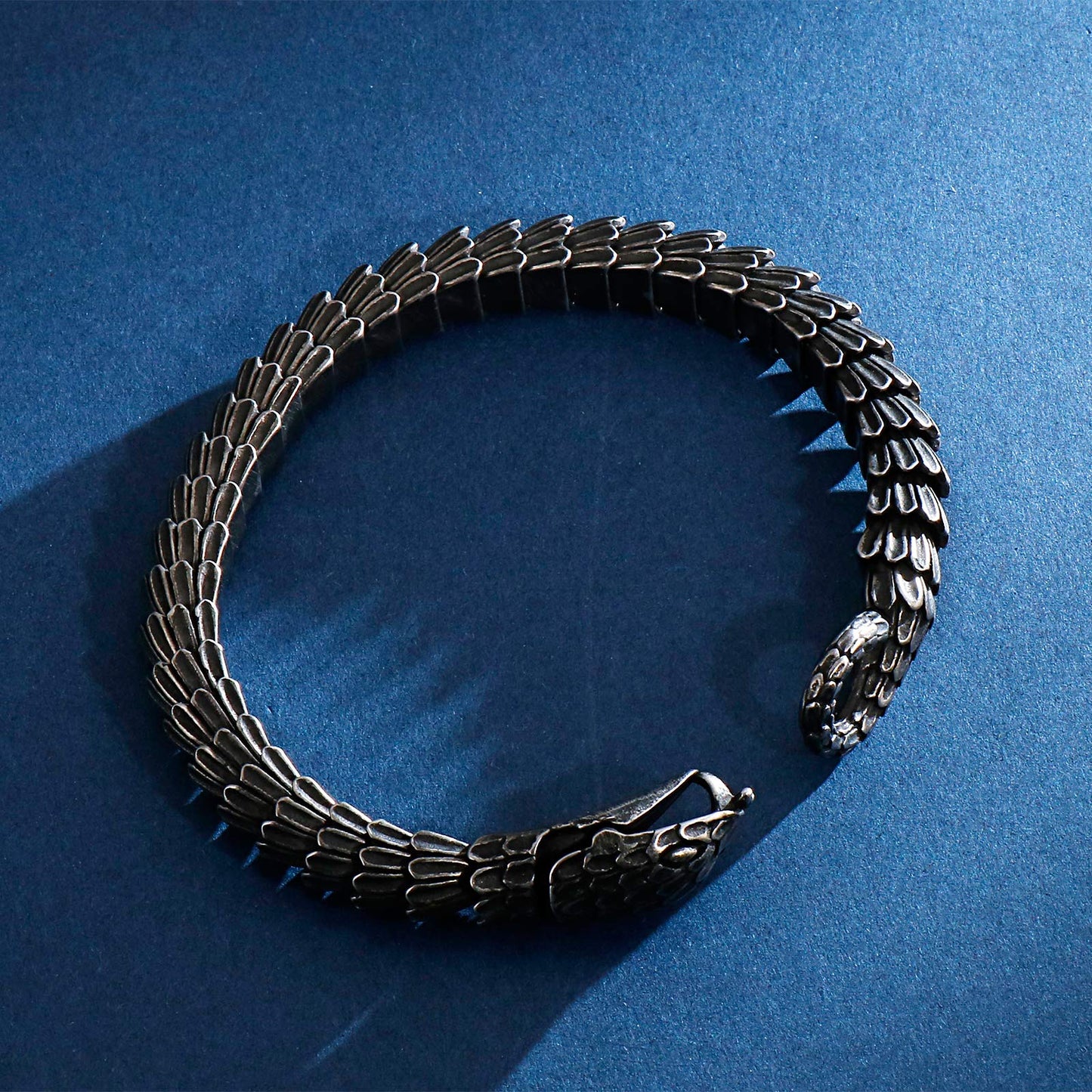 💸The Key to Limitless Wealth - Shadow Scale Eagle Head Bracelet🦅