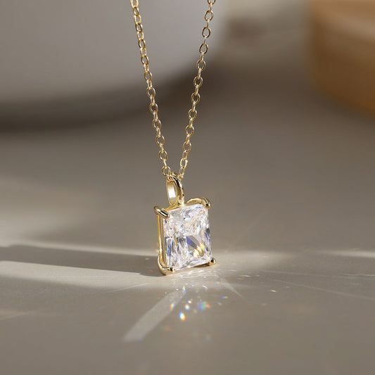 Luxury Solitaire Ideal Cut Moissanite Necklace